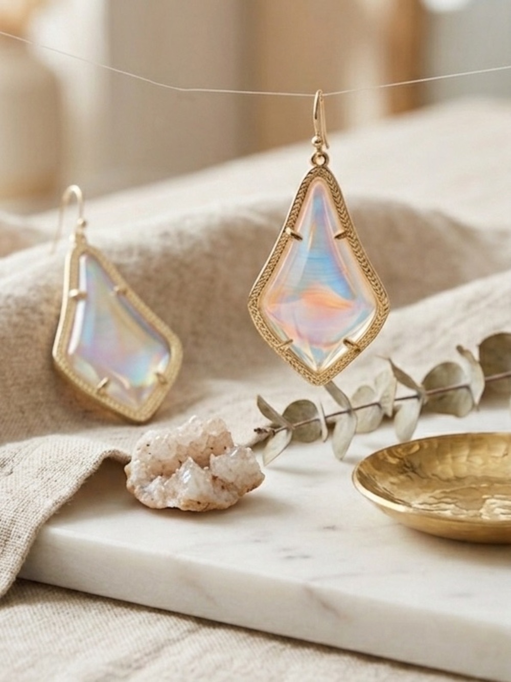 Kendra Scott Alex Earrings in Iridescent Glass 0142 - Picture 2 of 4